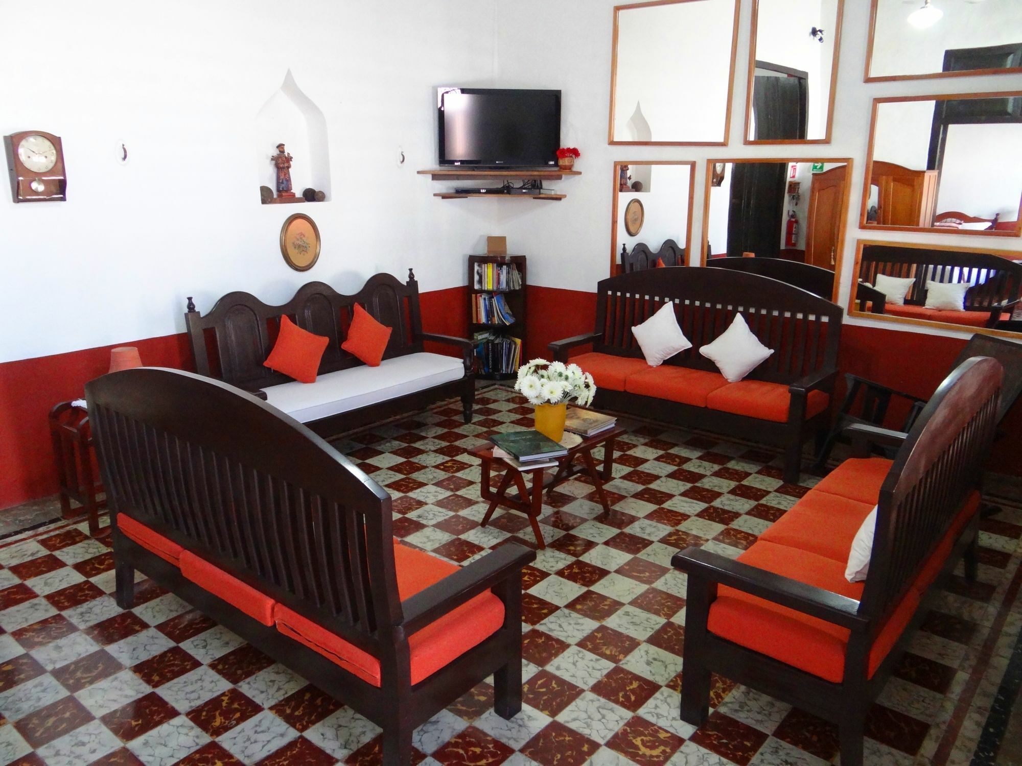 Casa De Zari Bed & Breakfast Campeche Exterior photo